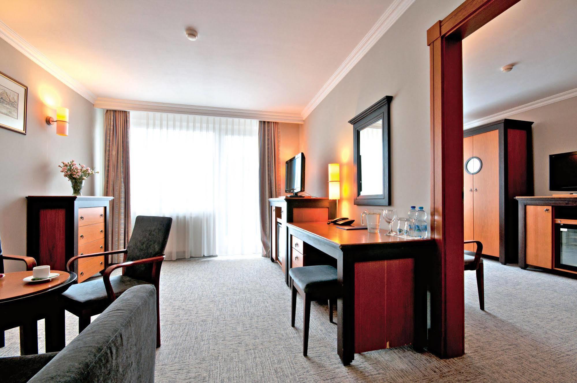 Łeba Hotel&Spa Bagian luar foto